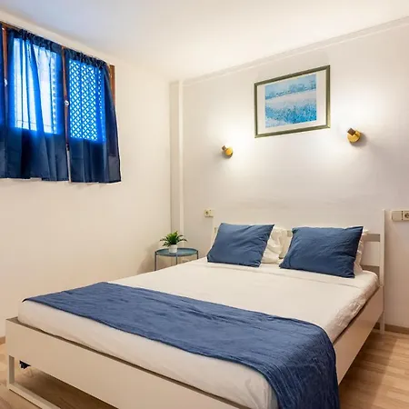 In With Terrace Apartment
